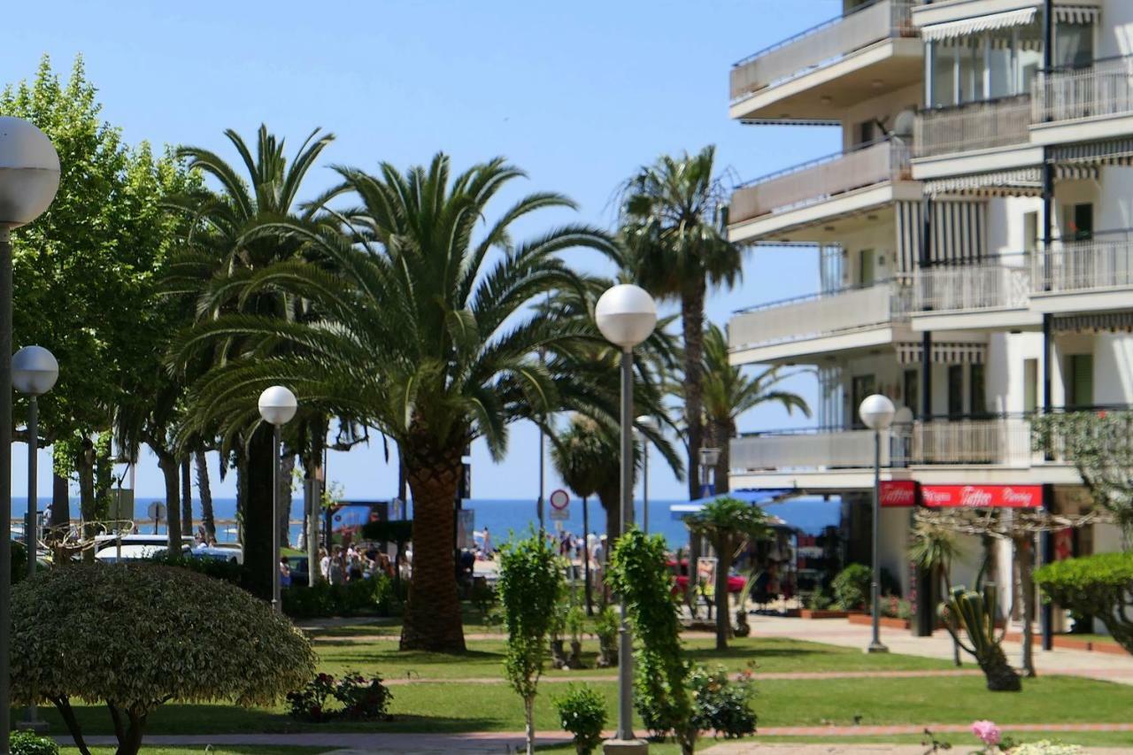 Rentalmar Delfos Playa 살루 외부 사진